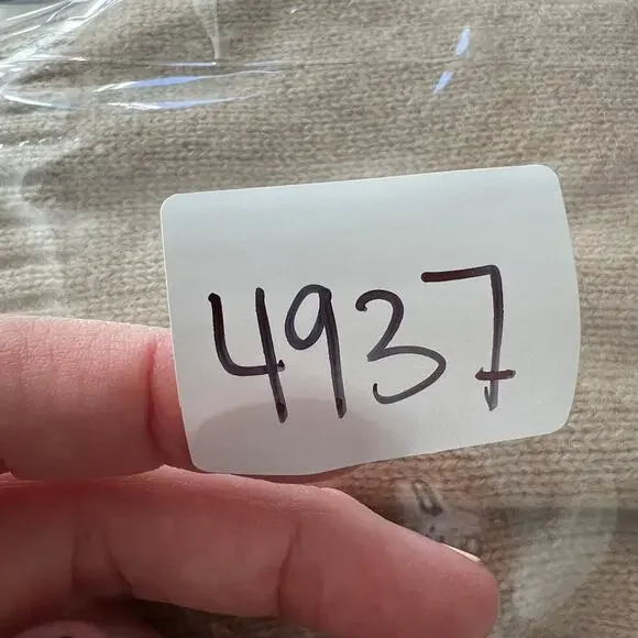 BANANA REPUBLIC Women's Luna Cashmere Sweater Size XS In Sandstorm - Picture 9 of 9